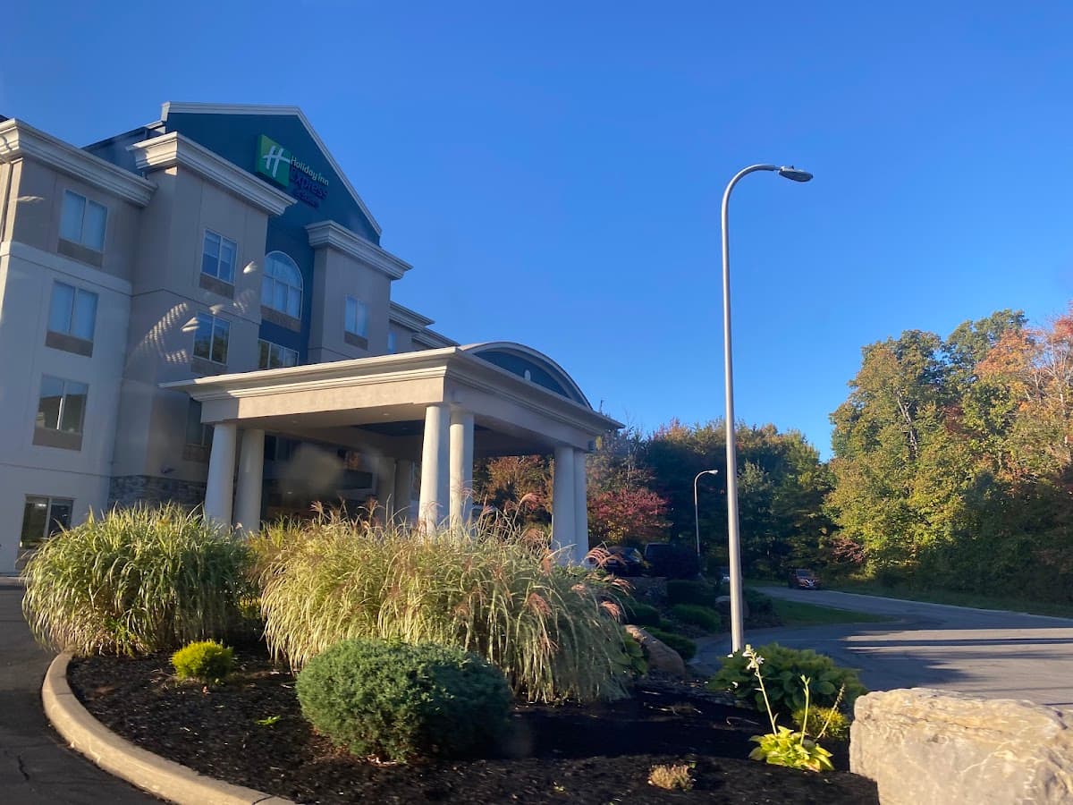 Holiday Inn Express & Suites Hamburg