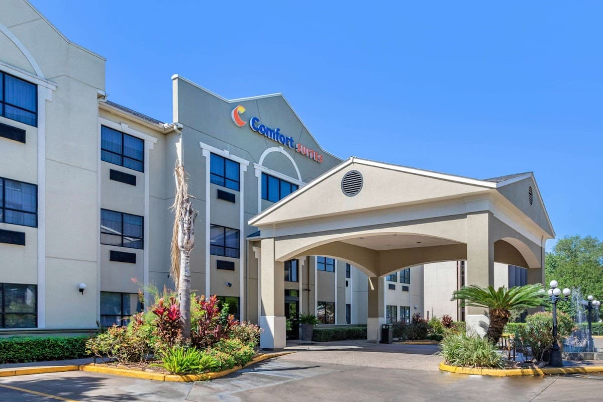 Comfort Suites - Near the Galleria