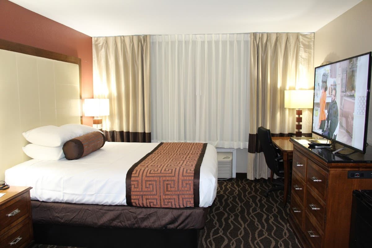 Westbridge Inn & Suites
