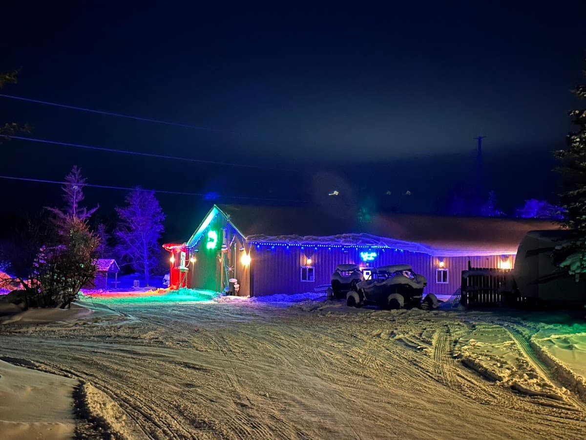 Best Bear Lodge & Campground