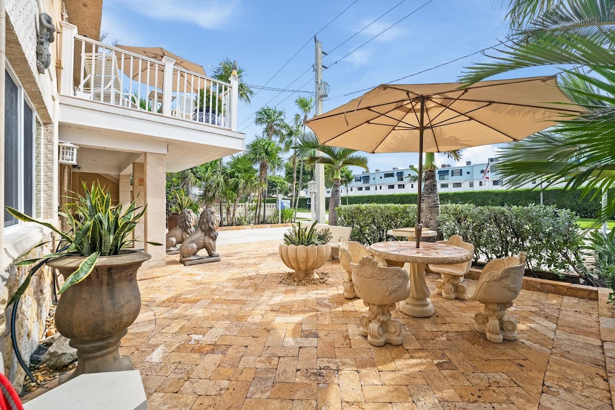 Casa Mia Beach House