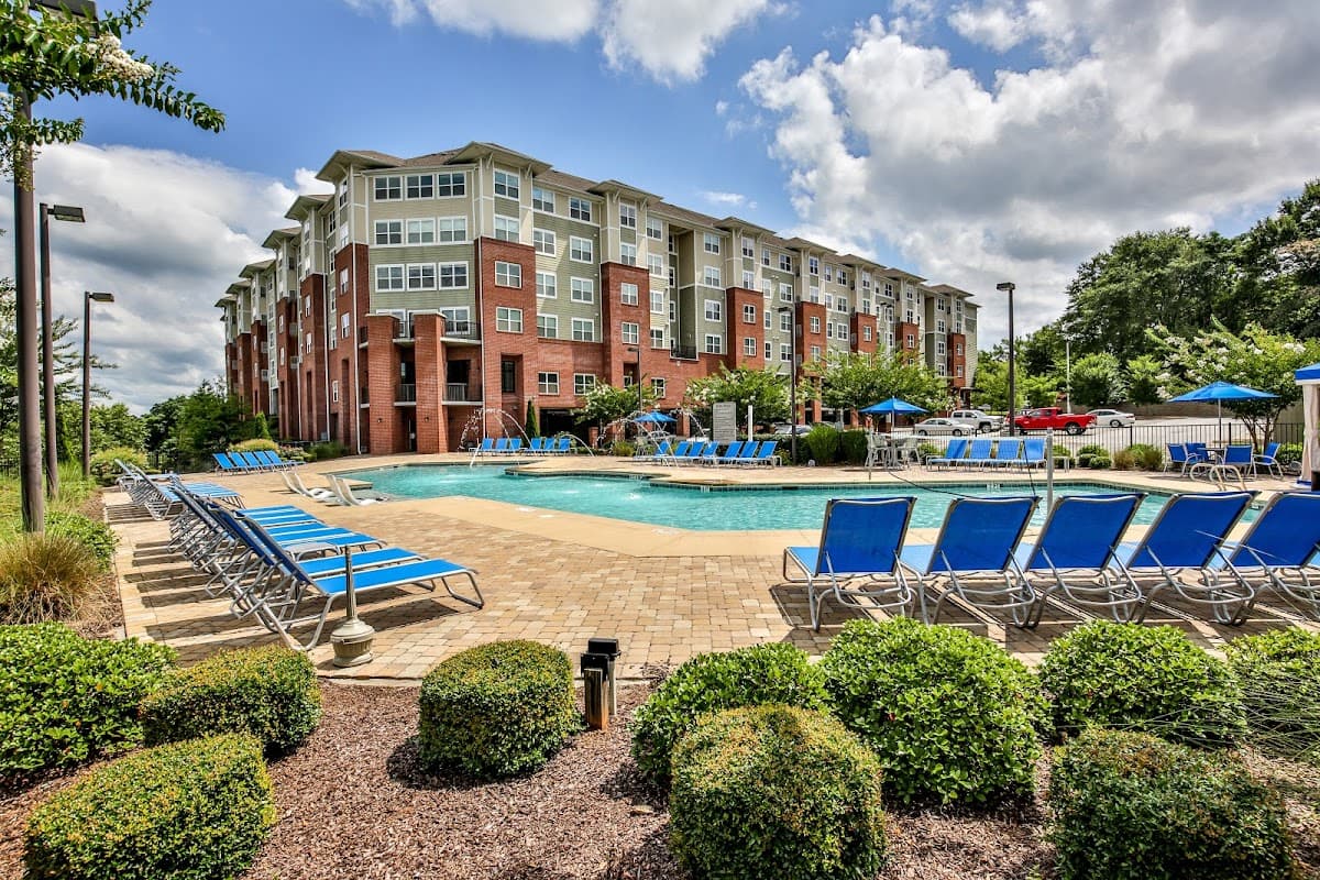 The Flats At Carrs Hill