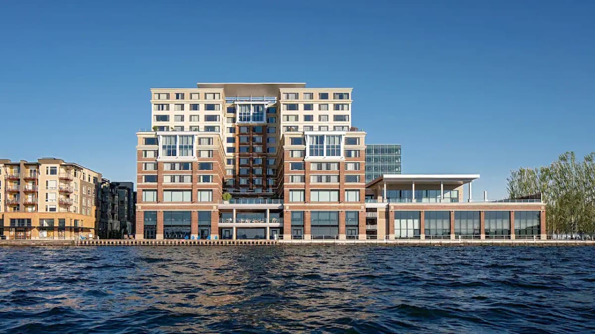 Hyatt Regency Lake Washington at Seattle's Southport