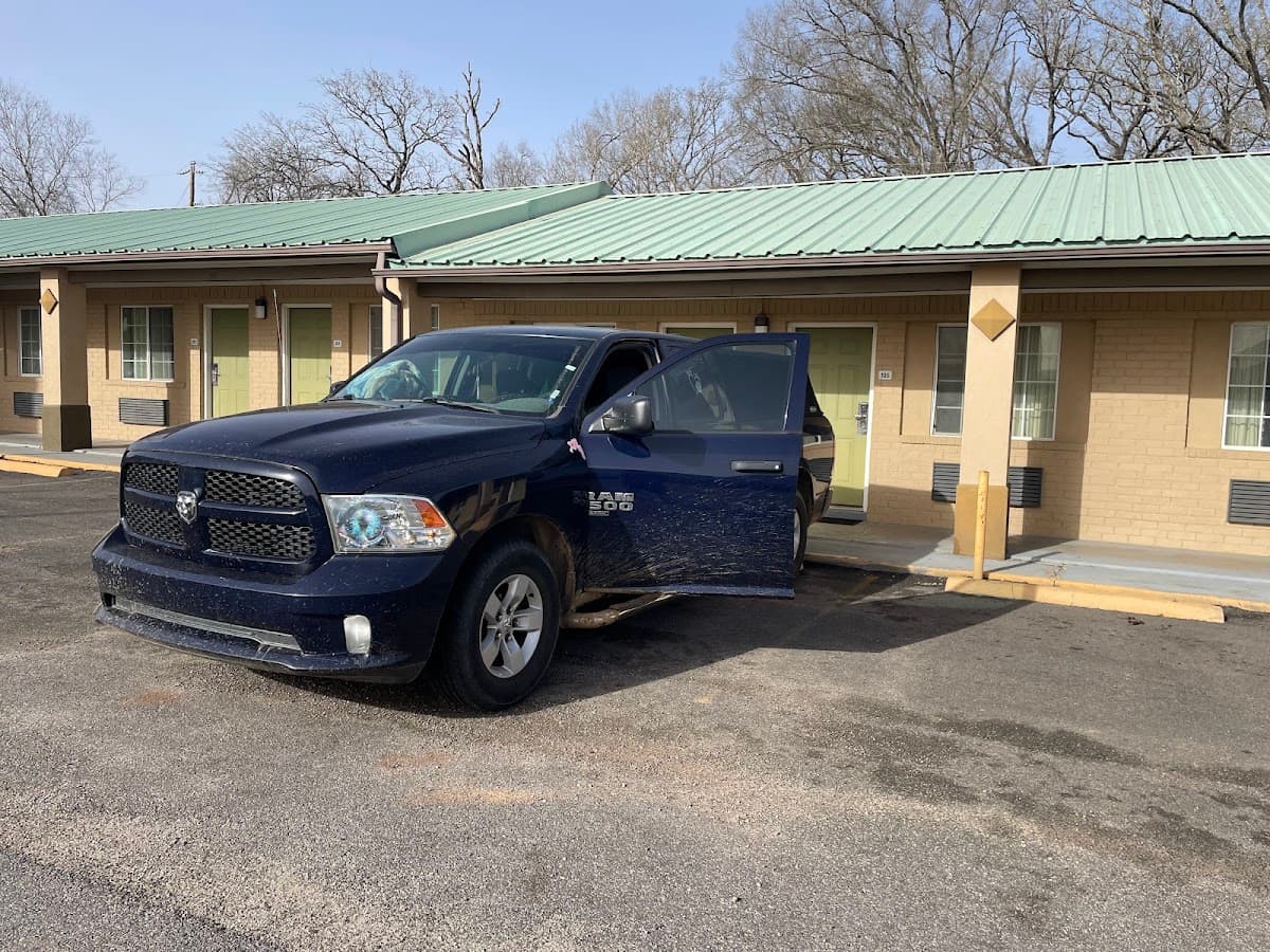 Express Inn & Suites