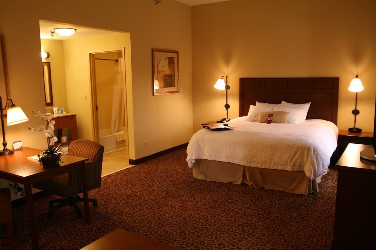 Hampton Inn & Suites Madisonville