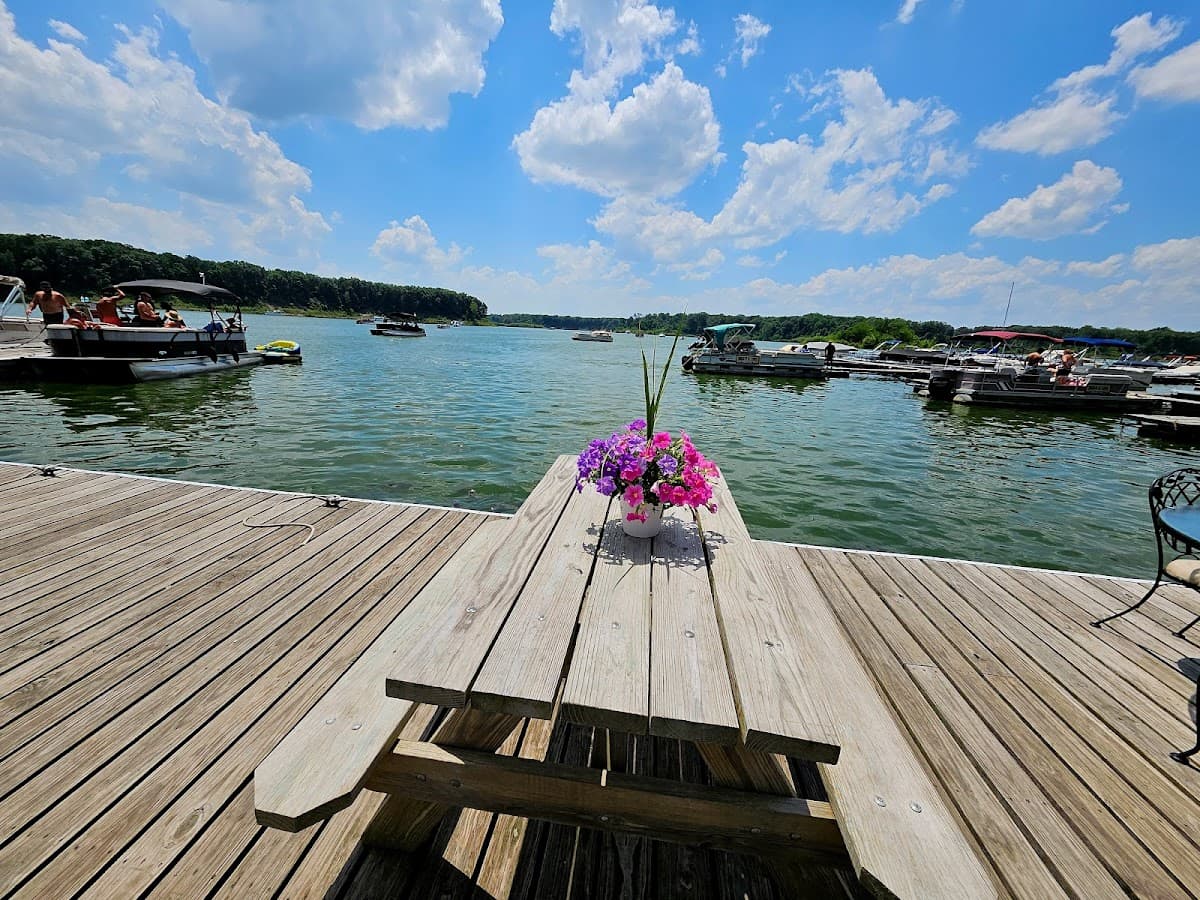 Houseboat Row