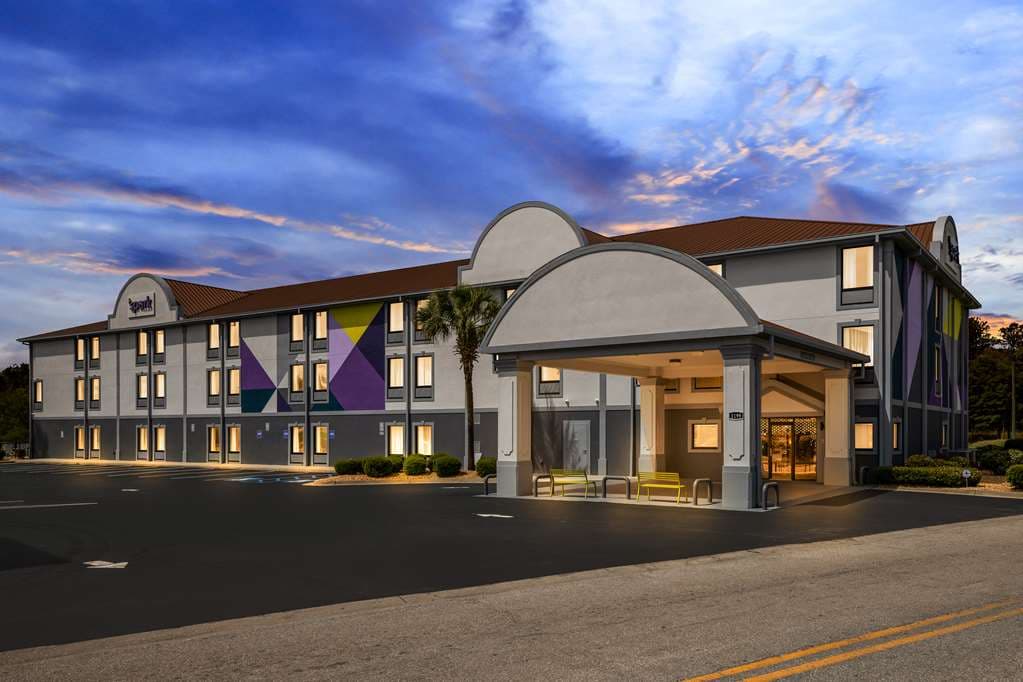 Spark by Hilton Tifton
