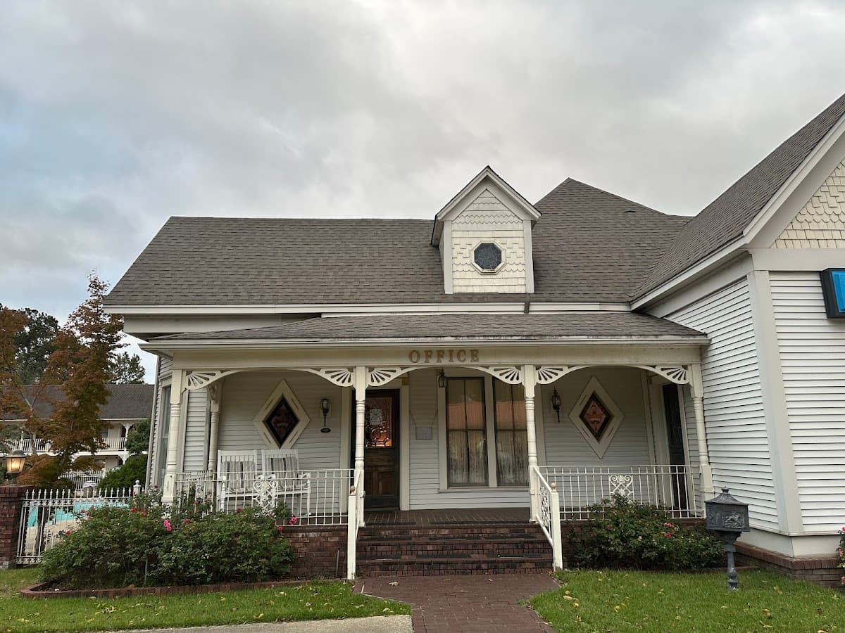 Queen of Diamonds Inn