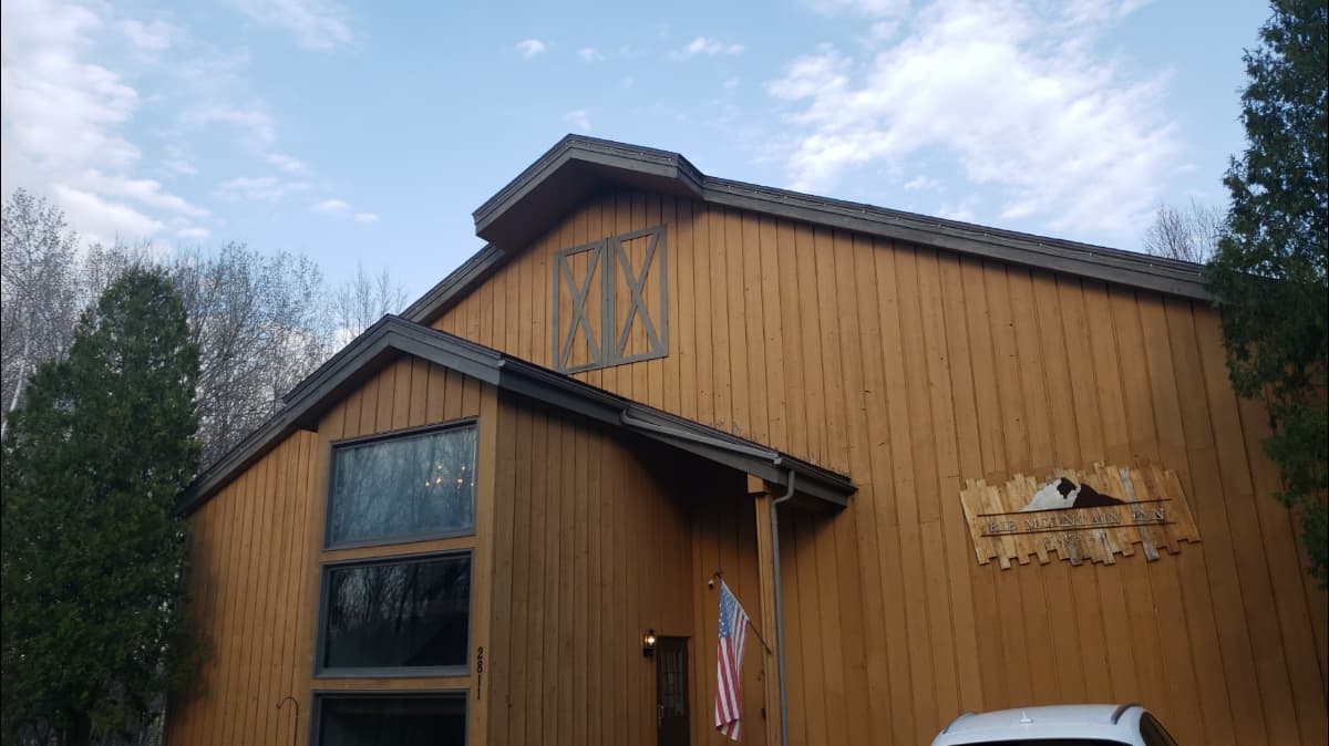 Rib Mountain Inn & Townhouses