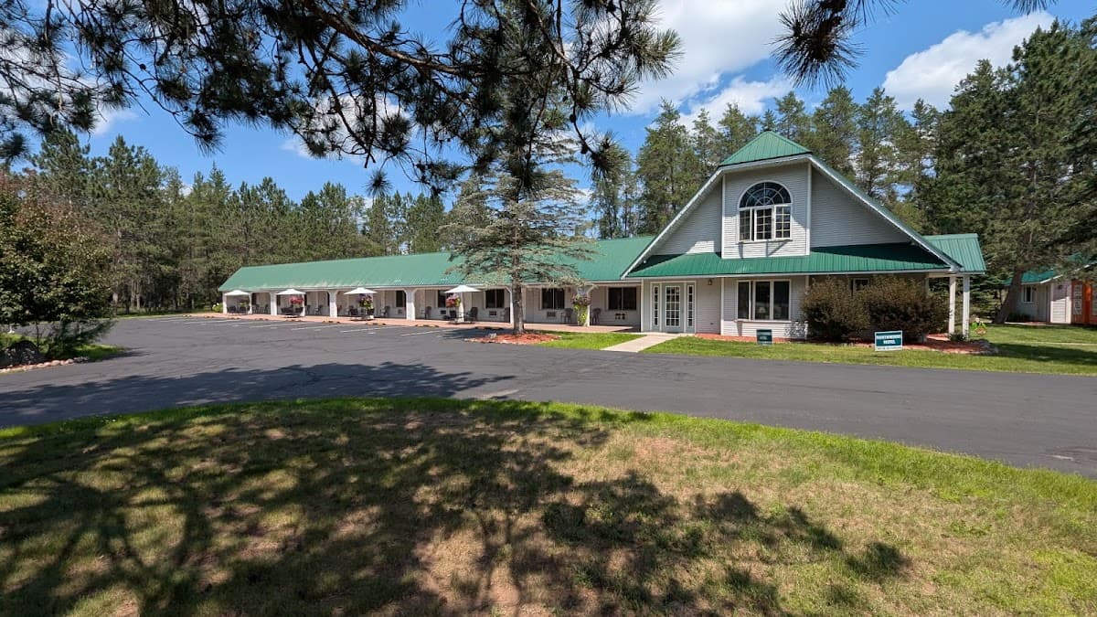 Northwoods Motel