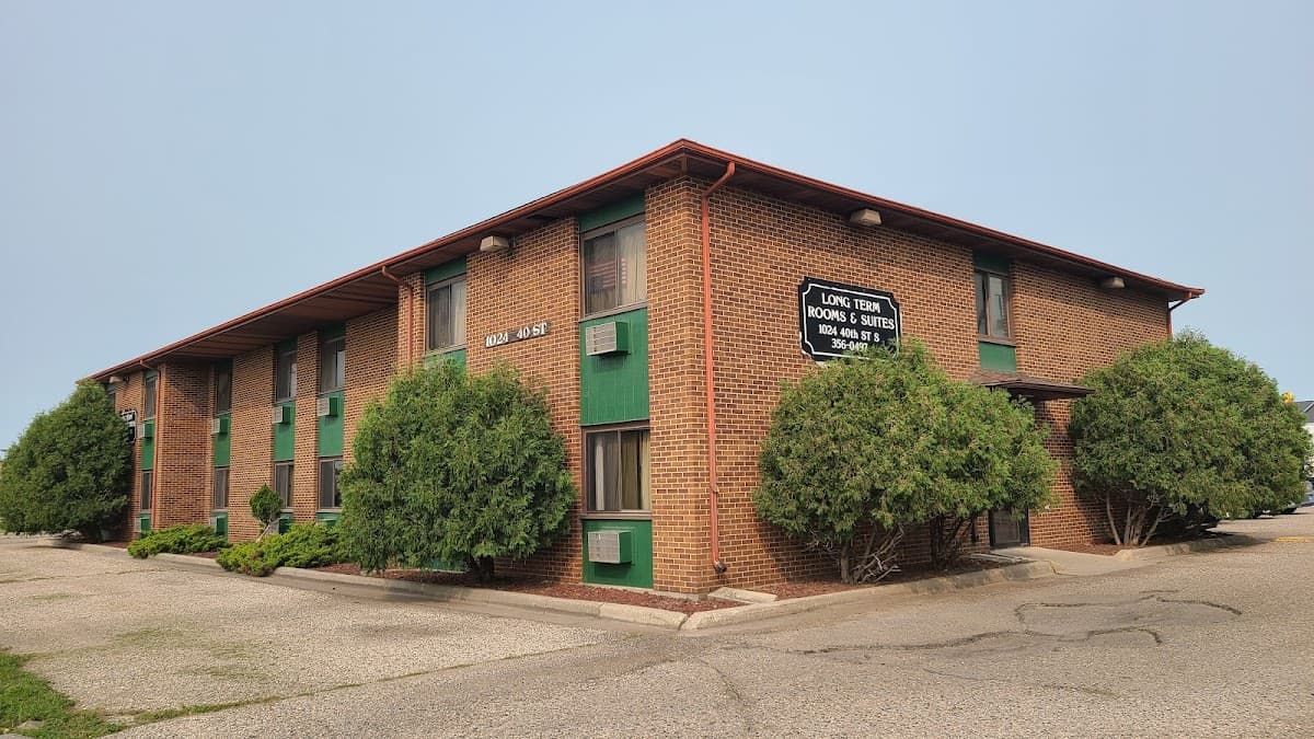 Long Term Room & Suites