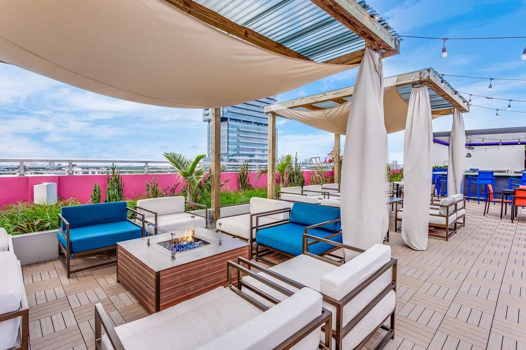 SERENA Hotel Aventura Miami, Tapestry Collection by Hilton