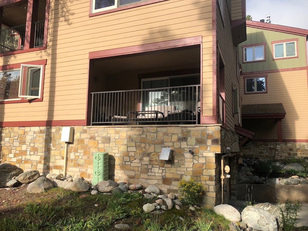 Snodallion 25 by Pinnacle Lodging