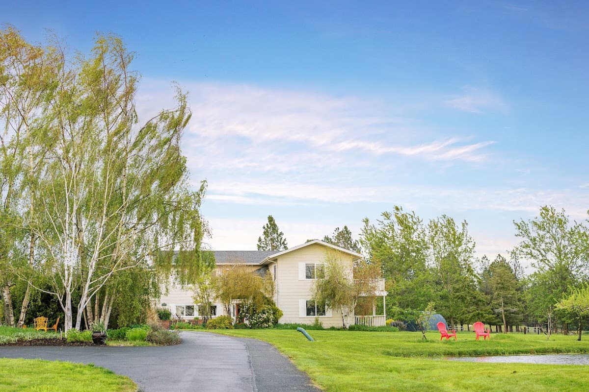 Trumpeter Inn Bed & Breakfast