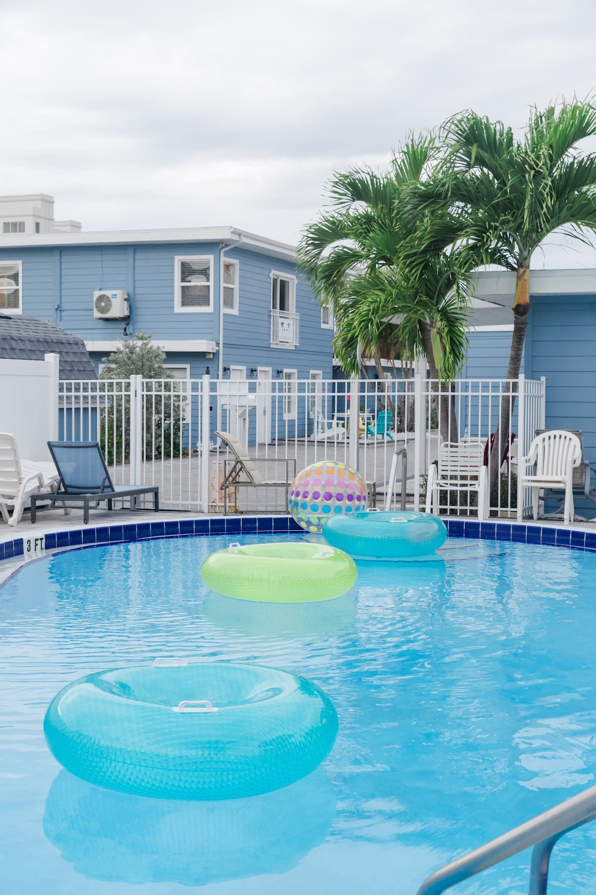 The Breezeway Motel