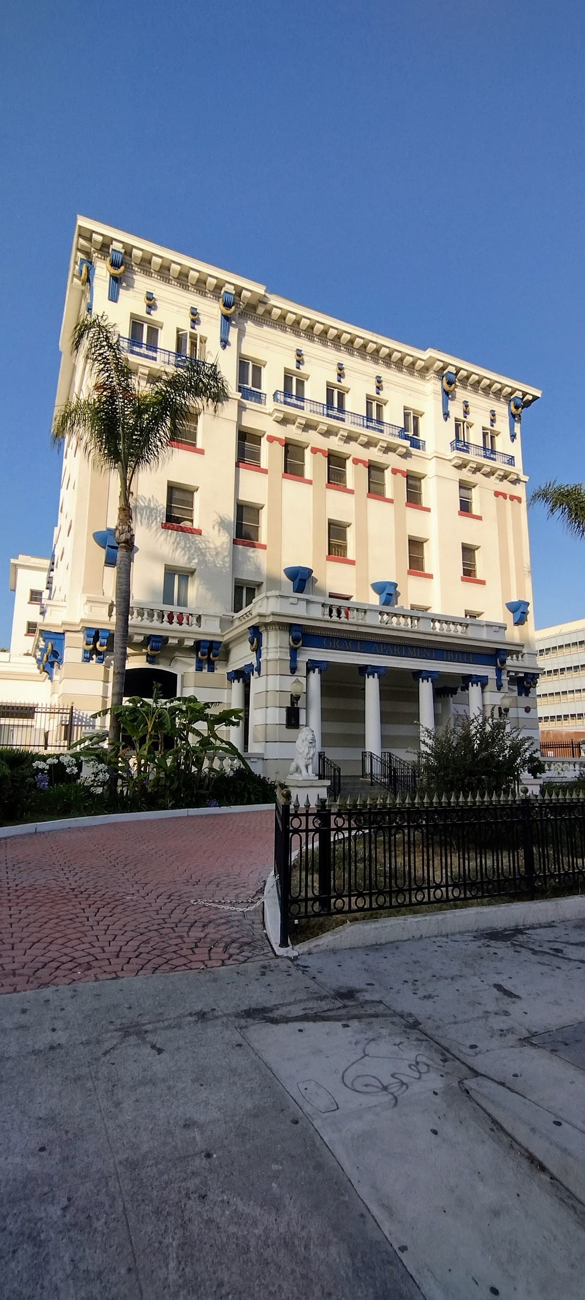 Grace Apartment Hotel