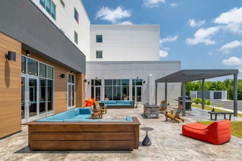 Aloft Florence