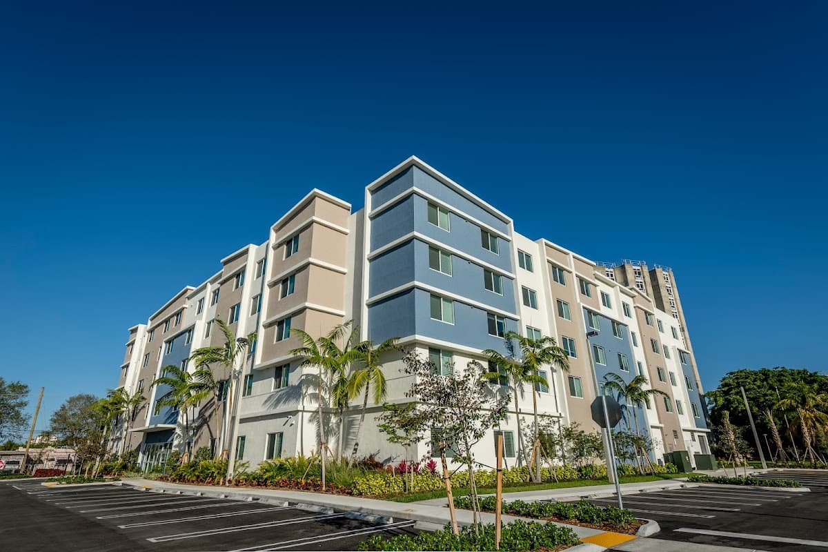 Smathers Plaza I & II Apartments in Miami