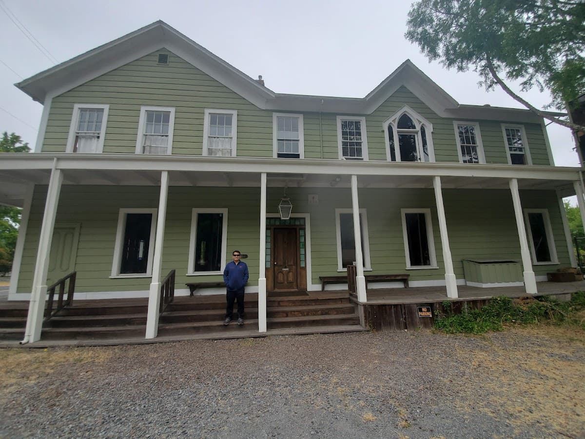 Freestone Hotel