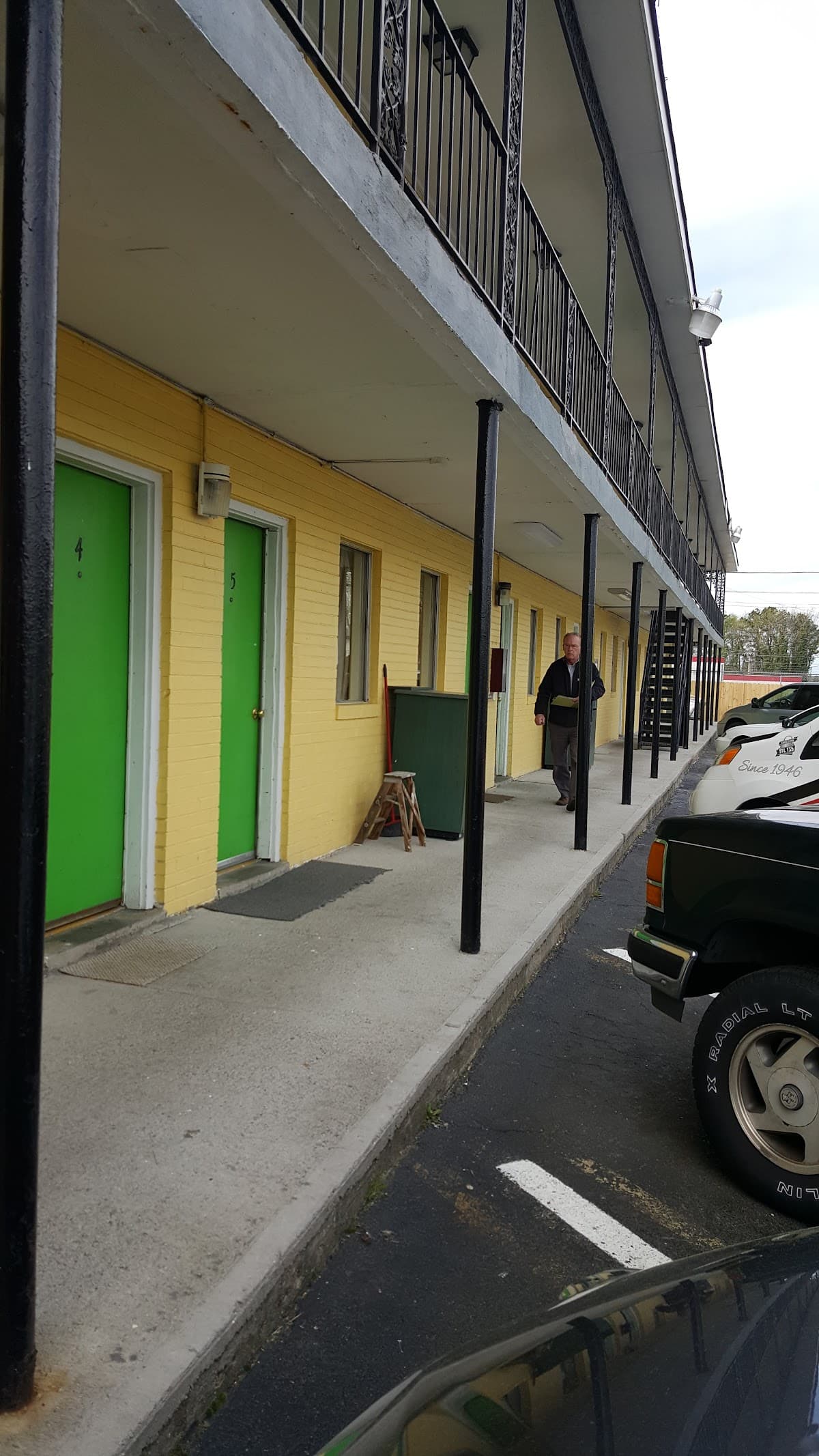 Town Motel