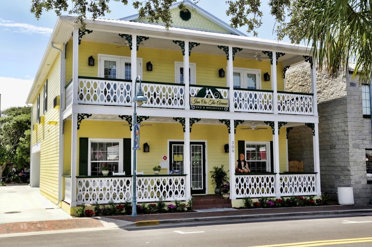 Inn On The Avenue Bed & Breakfast