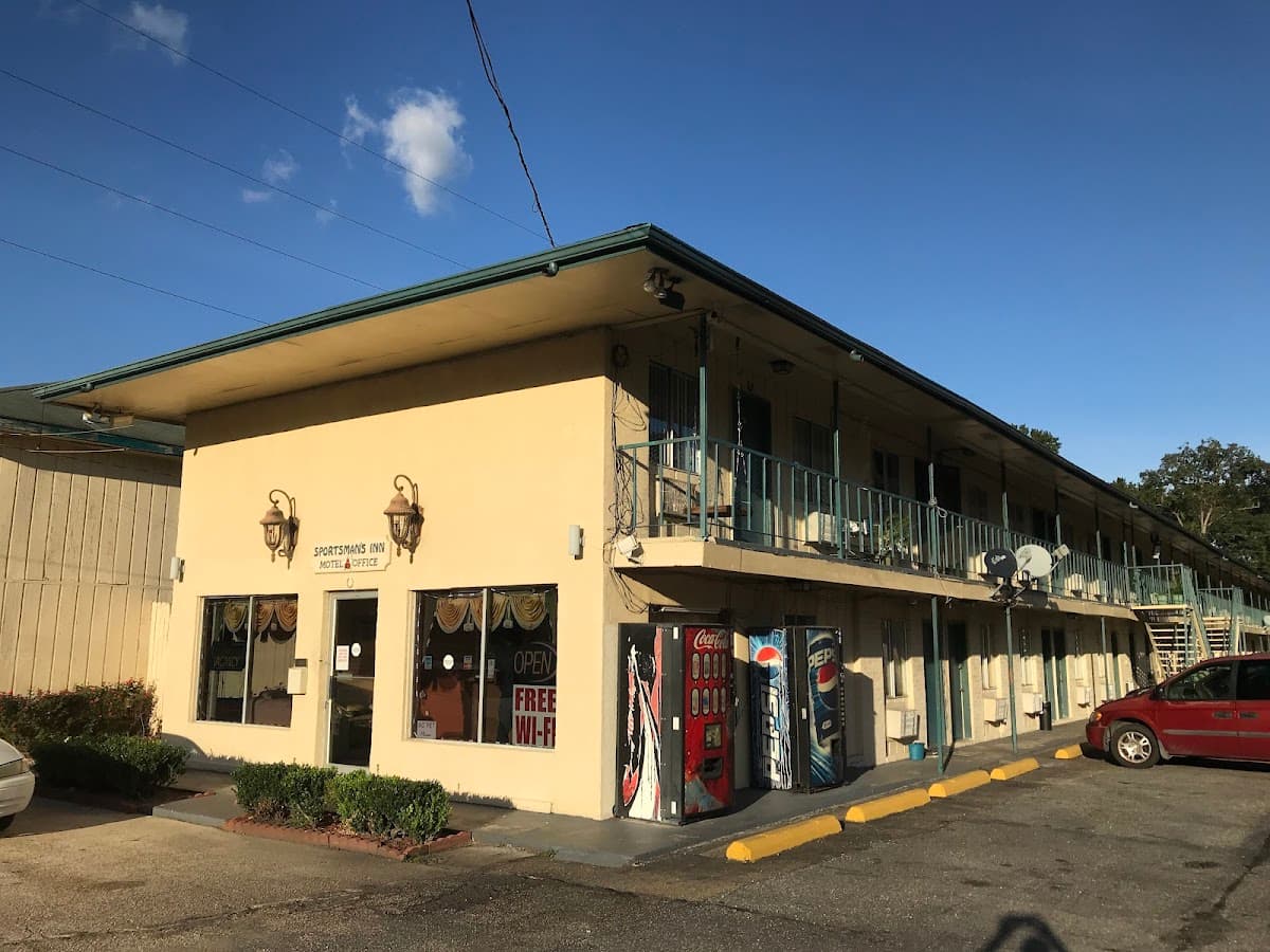 Sportsman Inn Motel