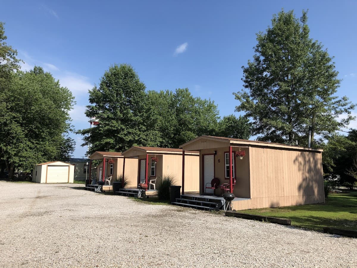 Keyesport Cabins