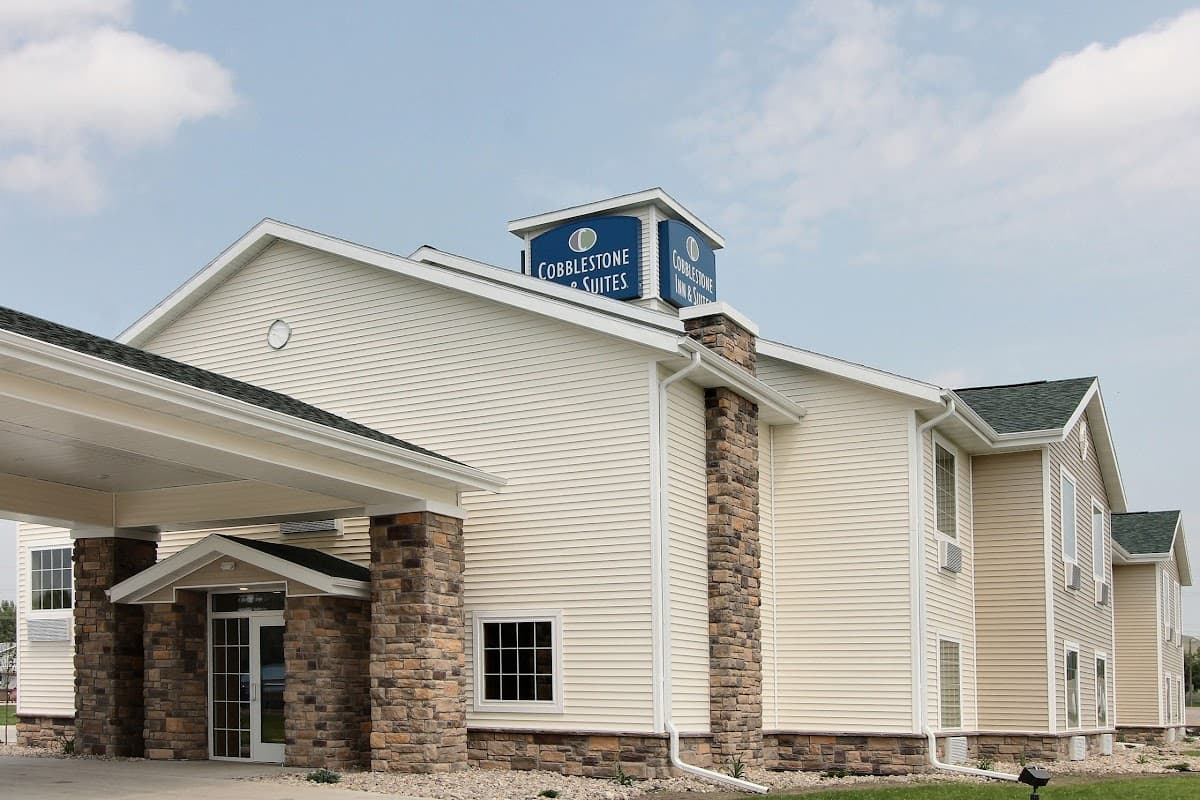 Cobblestone Inn & Suites - Linton