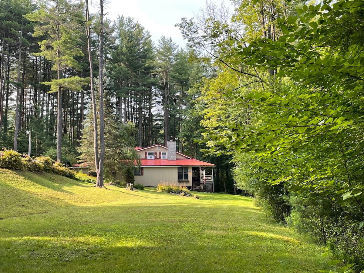 Kettle Creek Lodge & Cabins