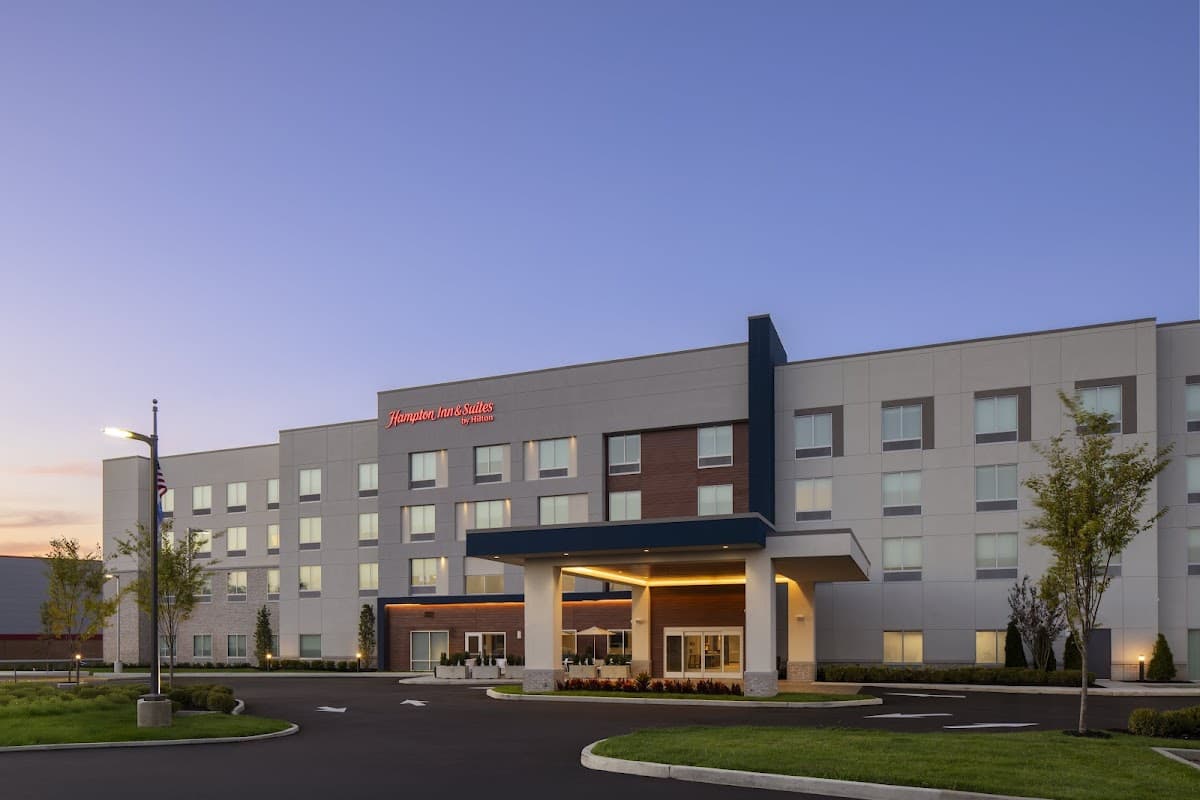 Hampton Inn & Suites by Hilton Long Island Farmingdale