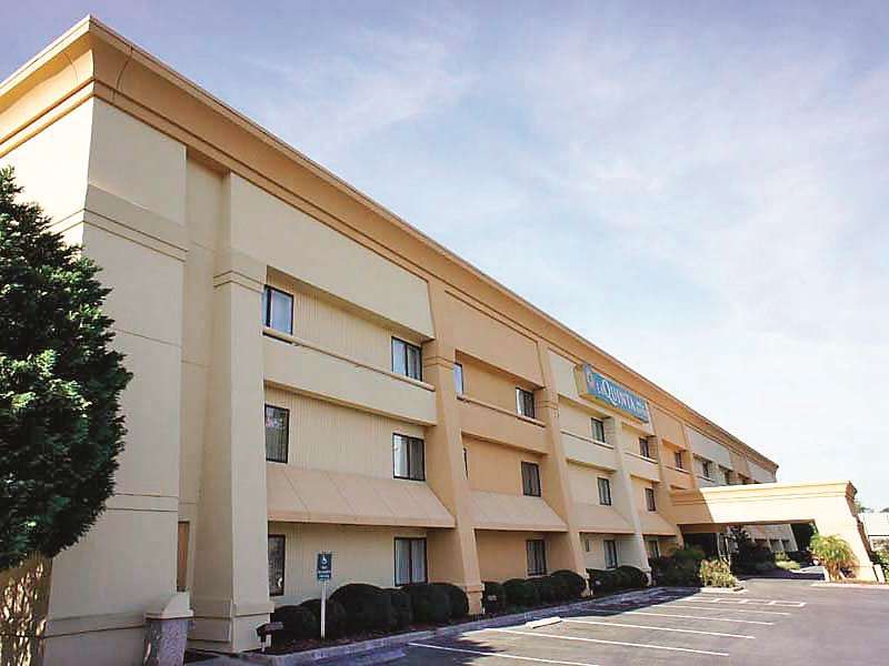 La Quinta Inn & Suites by Wyndham Brunswick