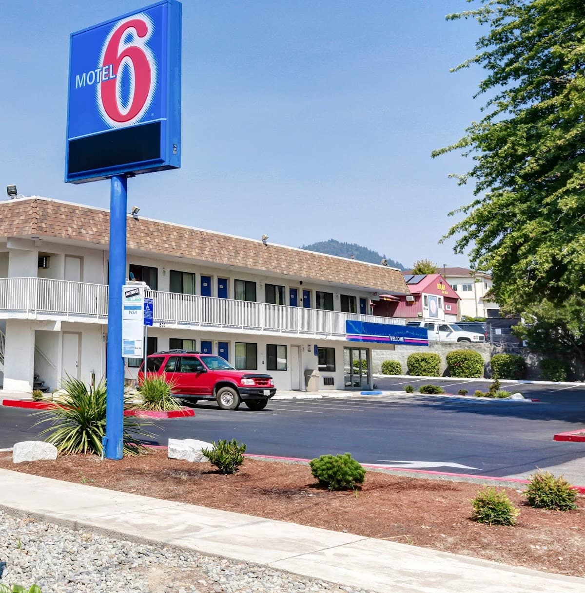 Motel 6 Grants Pass, OR