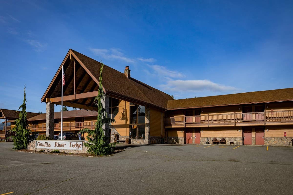 Cowlitz River Lodge