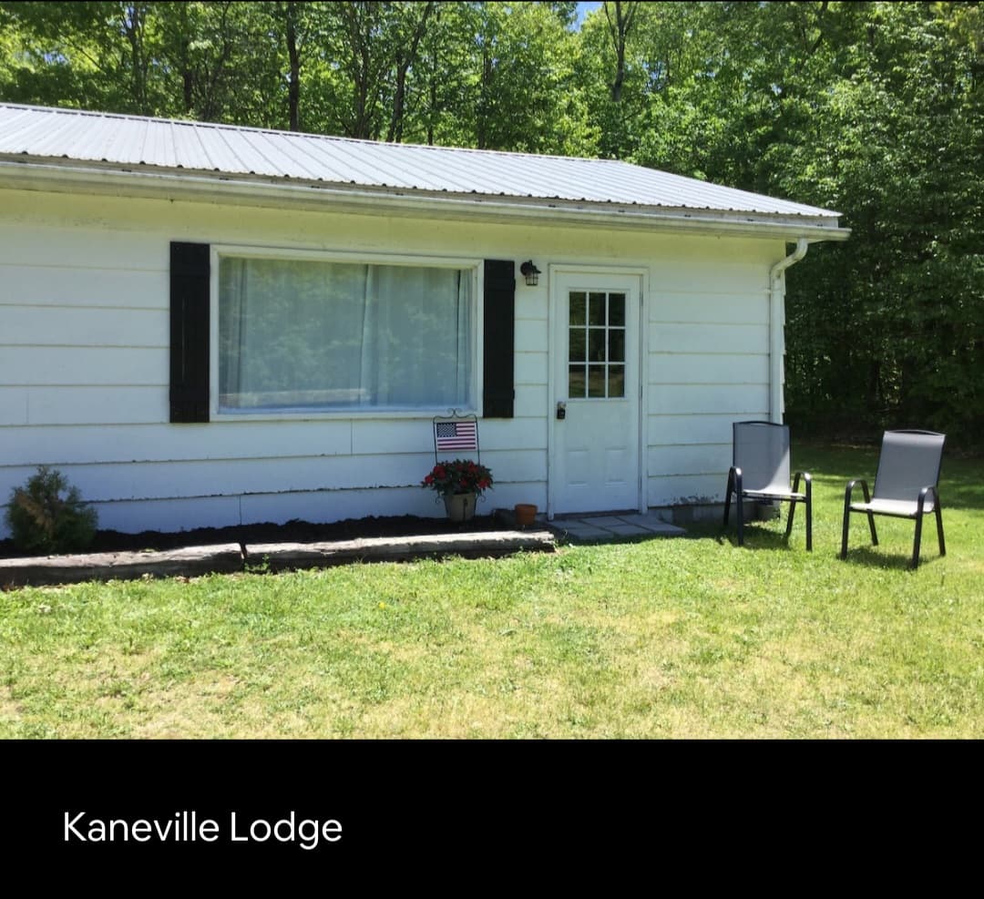 Kaneville Lodge Airbnb