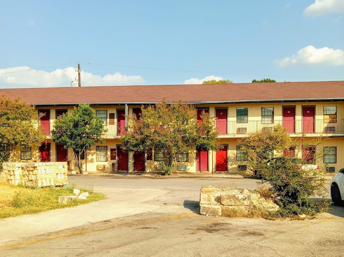 Park West Inn
