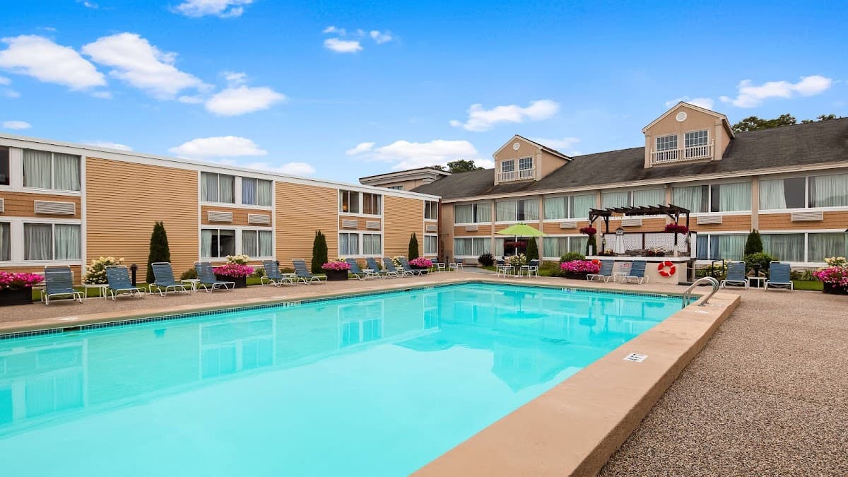 Best Western Merry Manor Inn