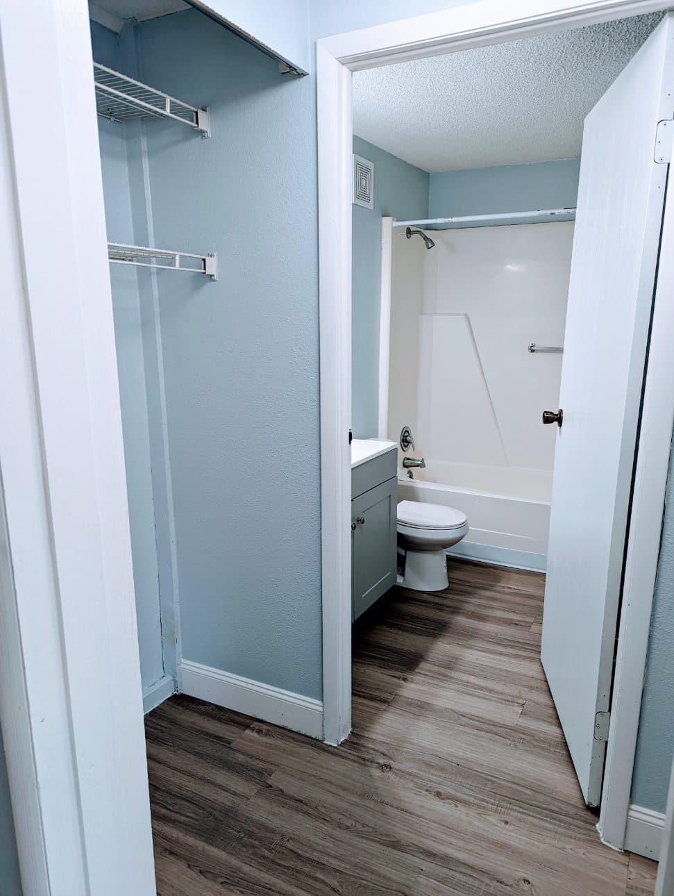 Pine Lake Apartments