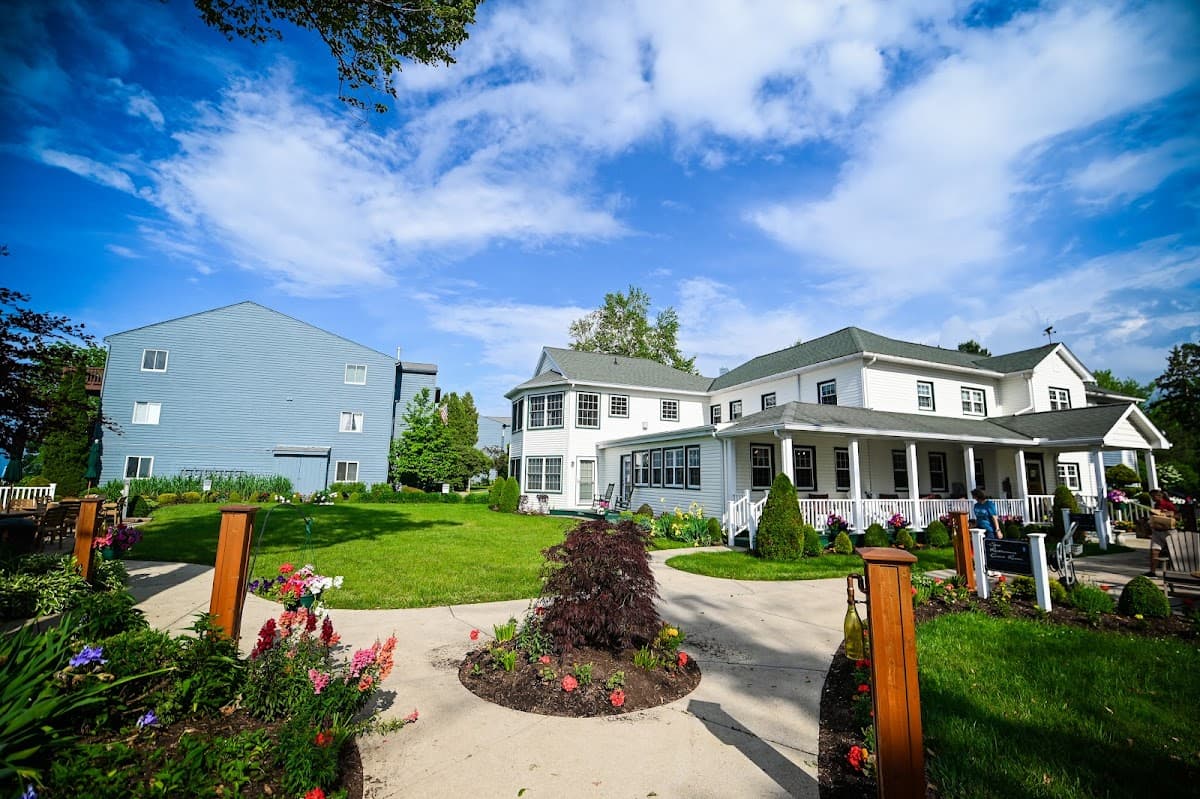 The Lakehouse Inn
