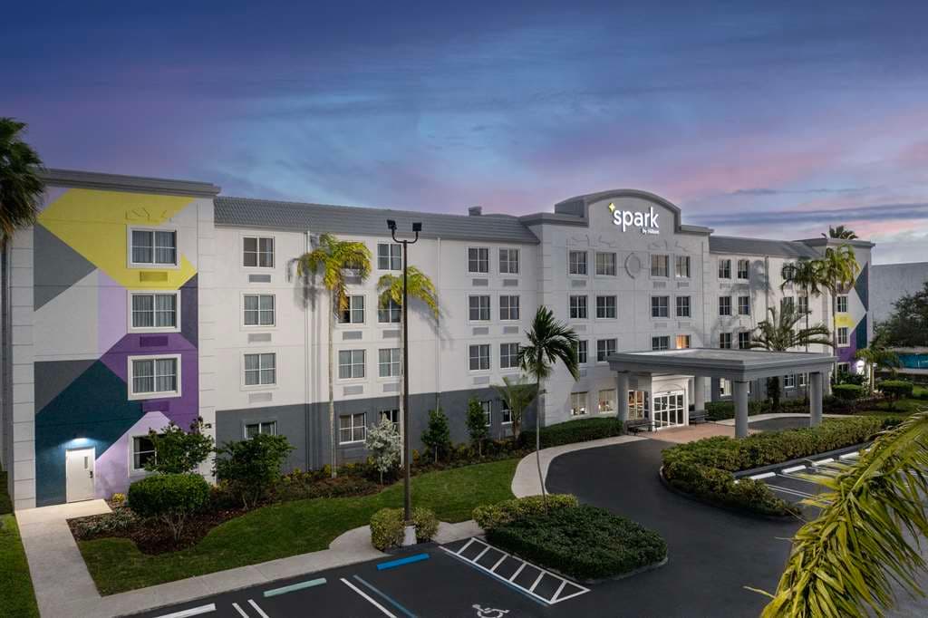 Spark by Hilton Miami Doral
