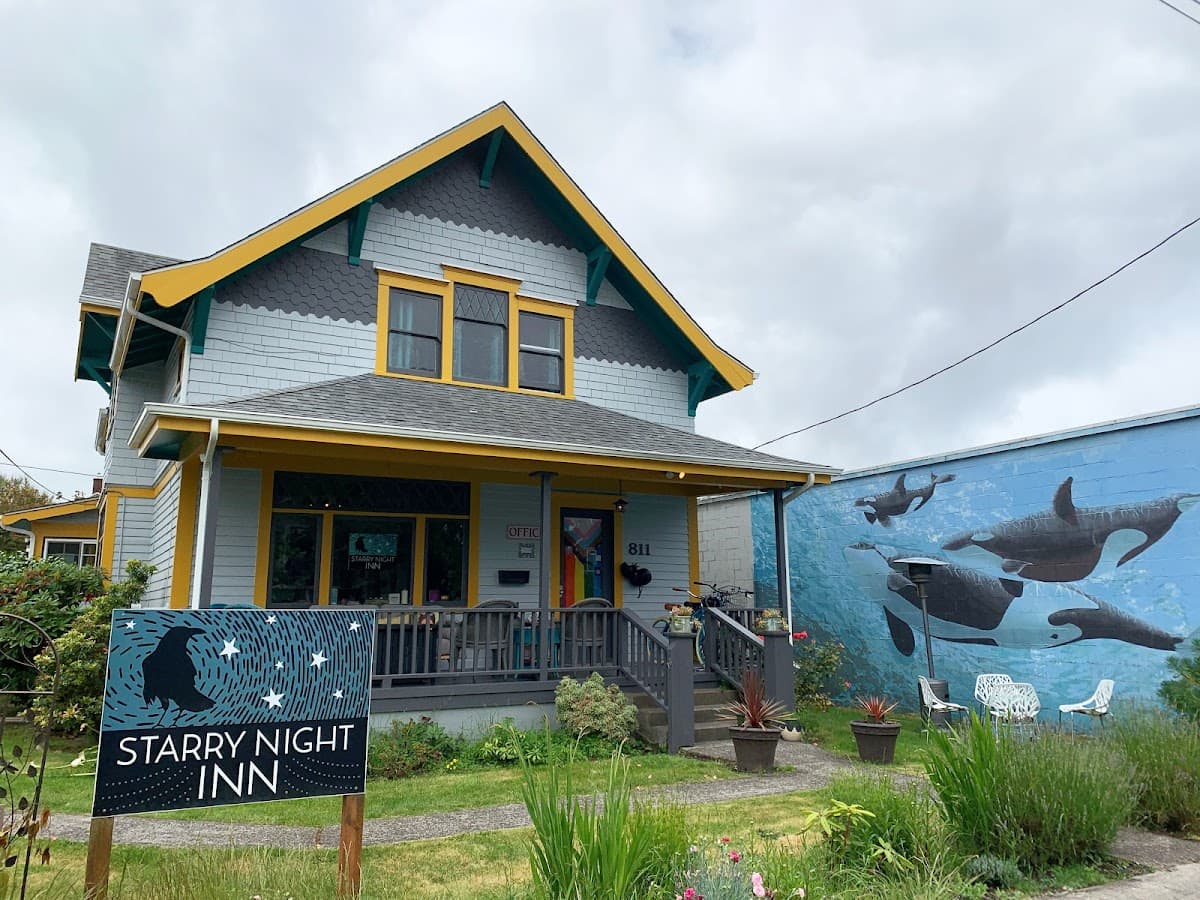 Starry Night Inn