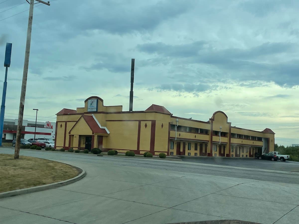 Crossroads Inn