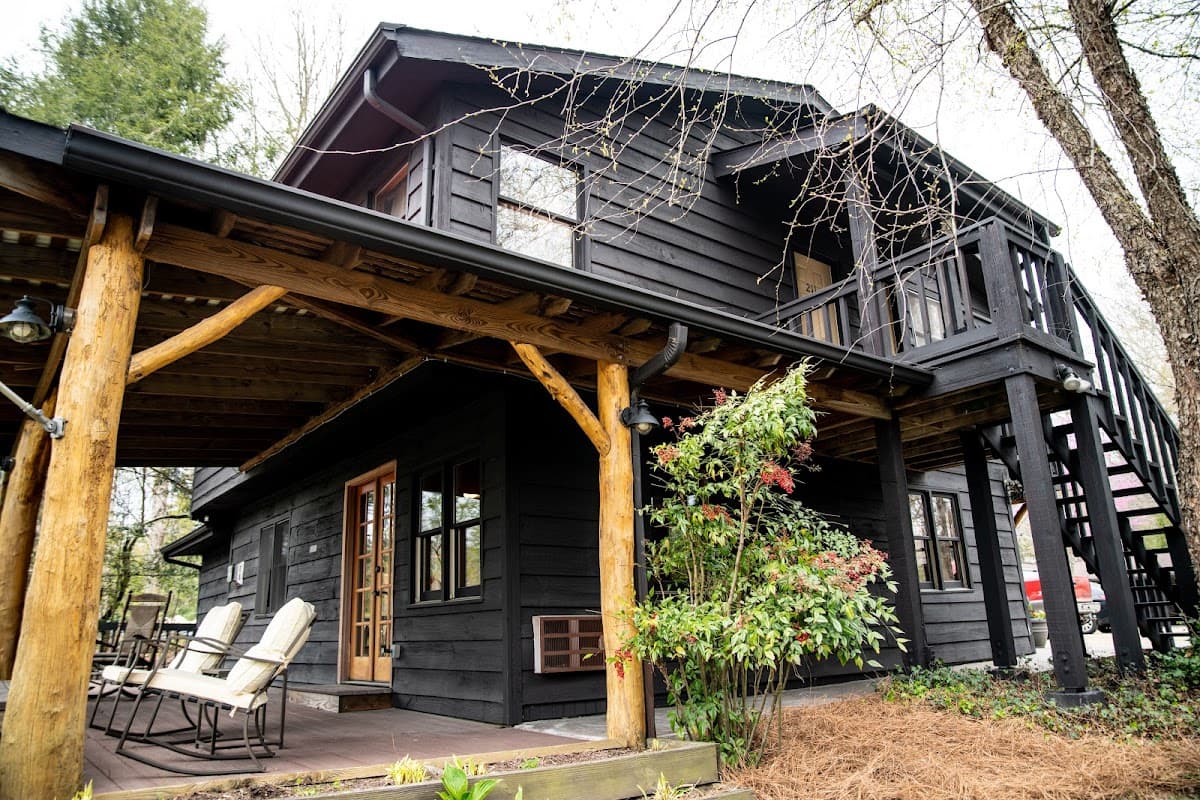 The Wells Hotel | Cashiers