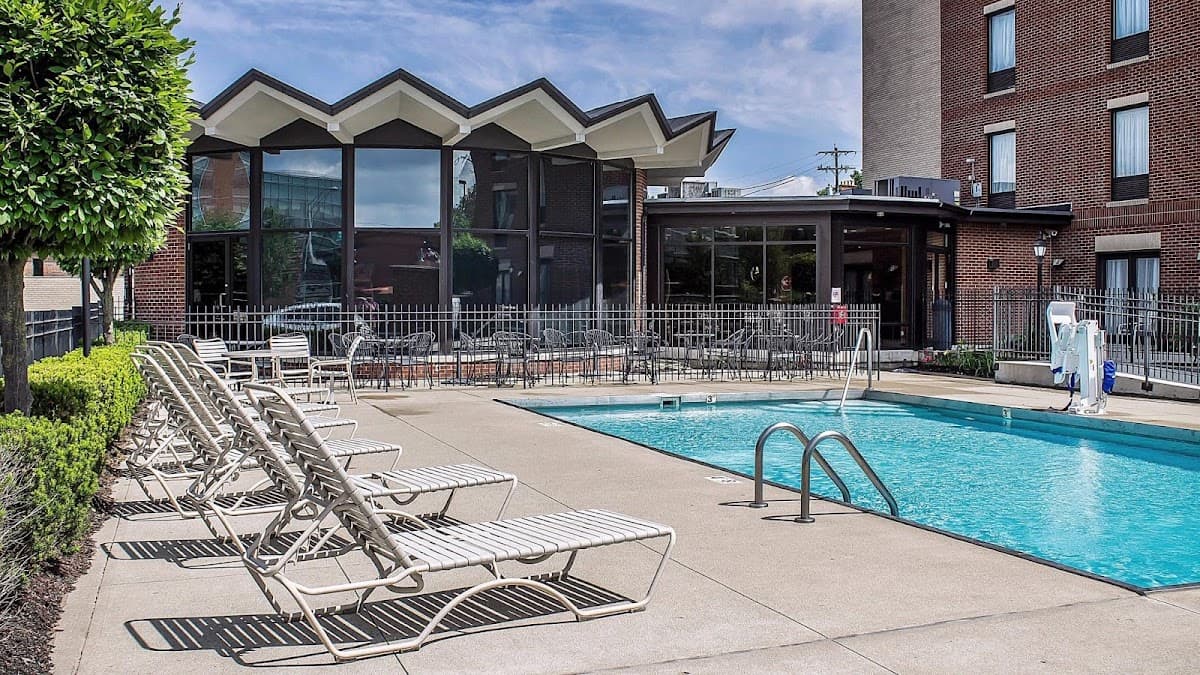 Holiday Inn Express Columbus Downtown, an IHG Hotel