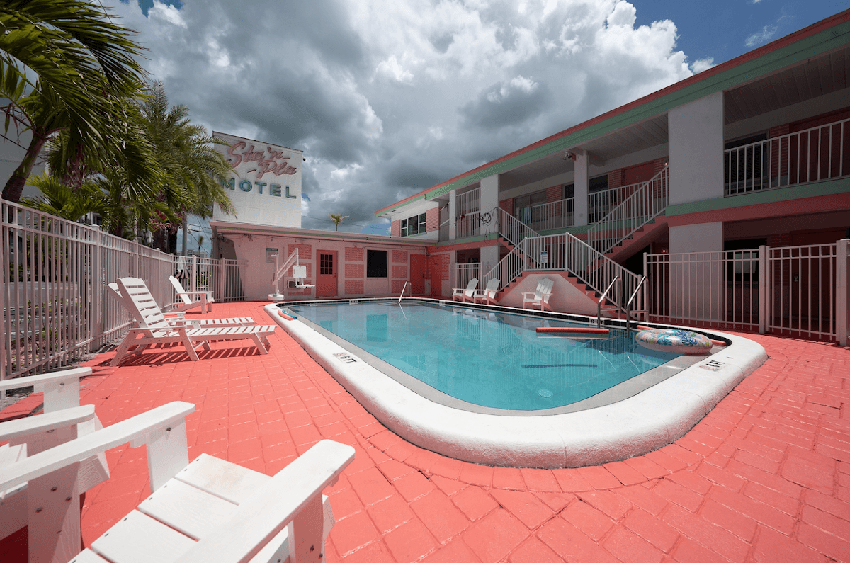 Sta 'n Pla Motel