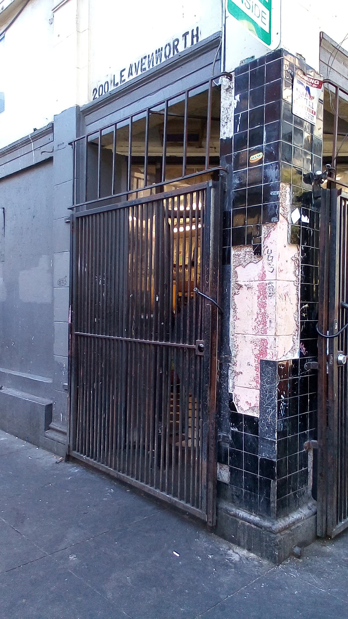 Lawrence Hotel (SRO)