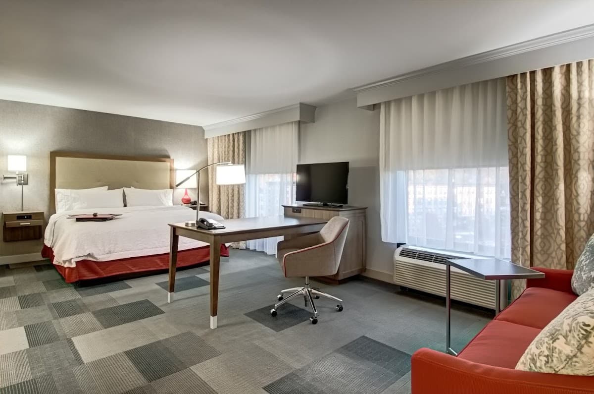 Hampton Inn & Suites Springfield/Downtown
