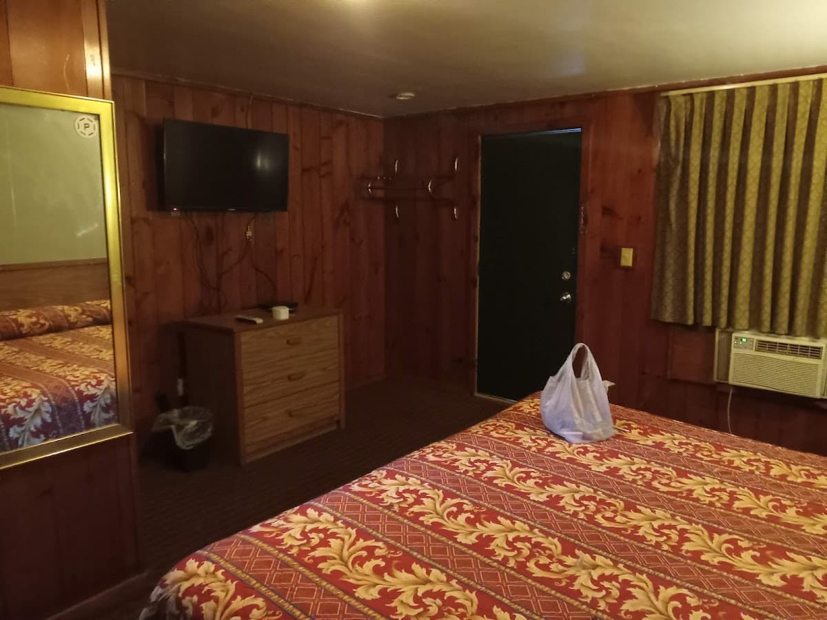 Green Acres Motel