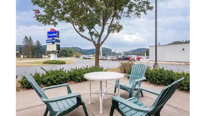 AmericInn by Wyndham Boscobel