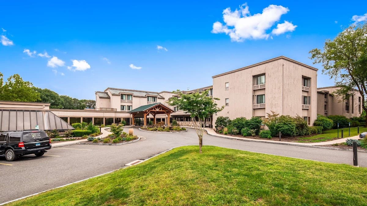 Heritage Hotel 522 Heritage Rd Southbury, CT