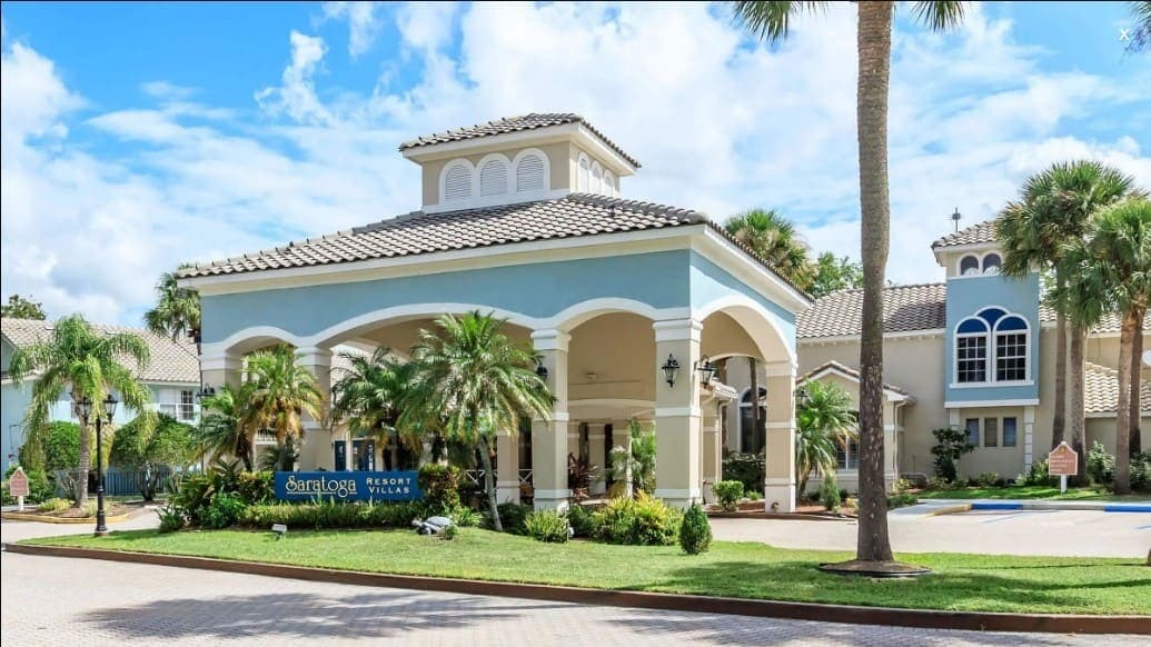 Saratoga Resort Villa Apartments